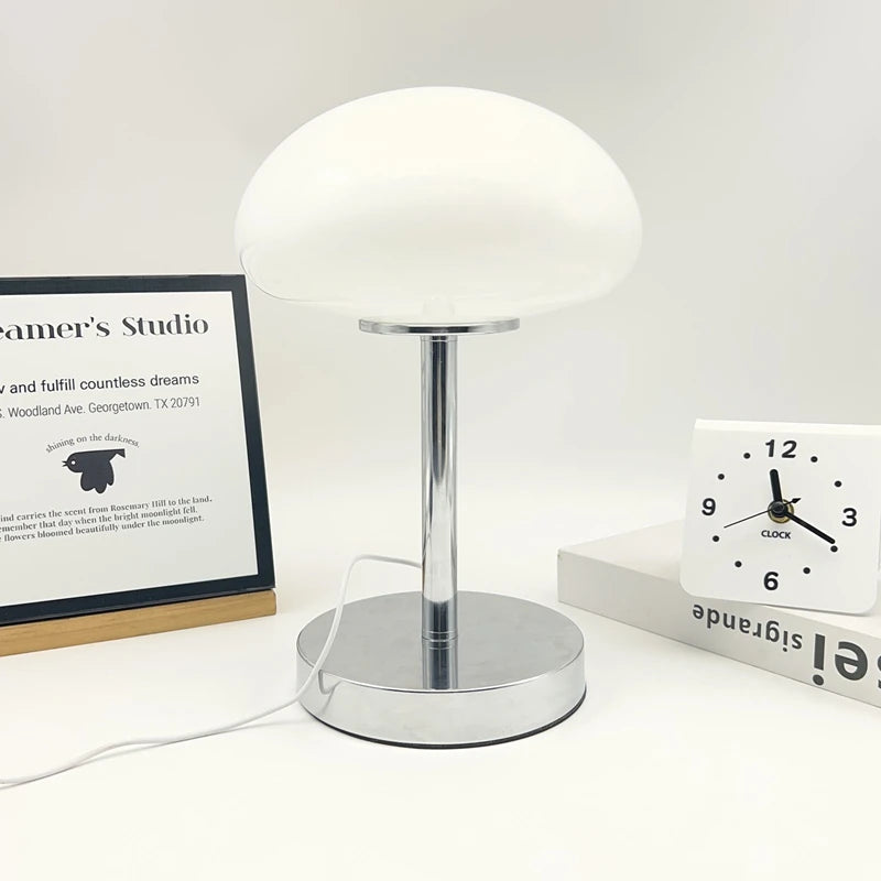 CAPSULA – Lampe de Table Dôme Ovale en Verre Murano