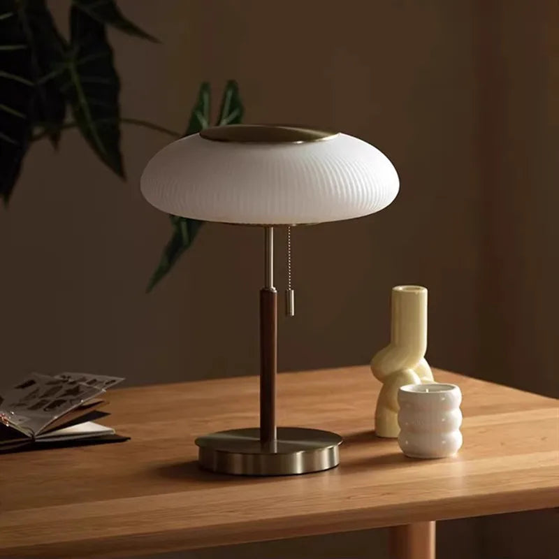 OPALYS – Lampe de Bureau Vintage en Verre Blanc