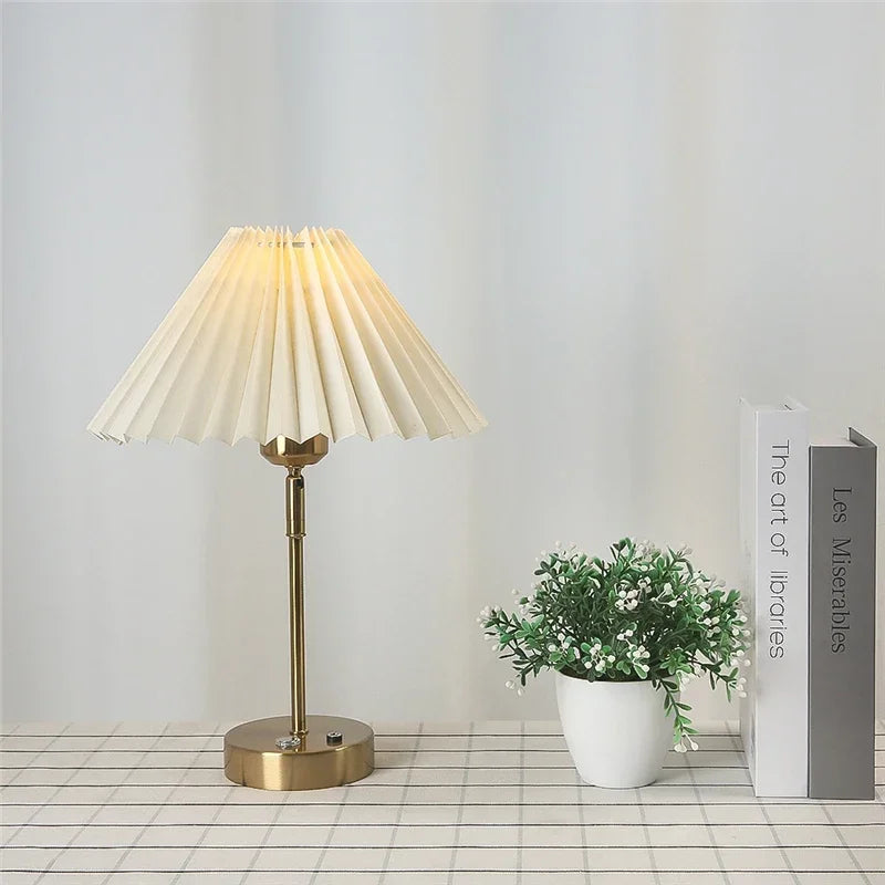 PLISSA – Lampe de Bureau Plissée Ajustable