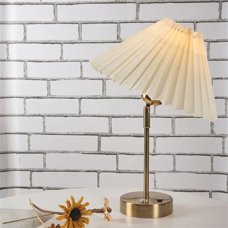 PLISSA – Lampe de Bureau Plissée Ajustable