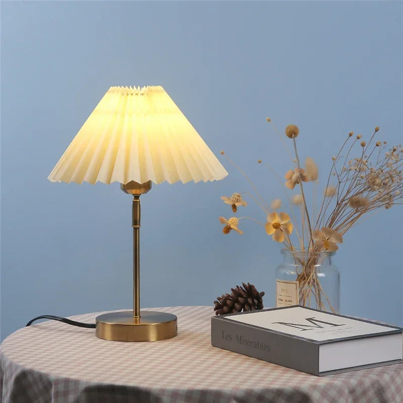 PLISSA – Lampe de Bureau Plissée Ajustable