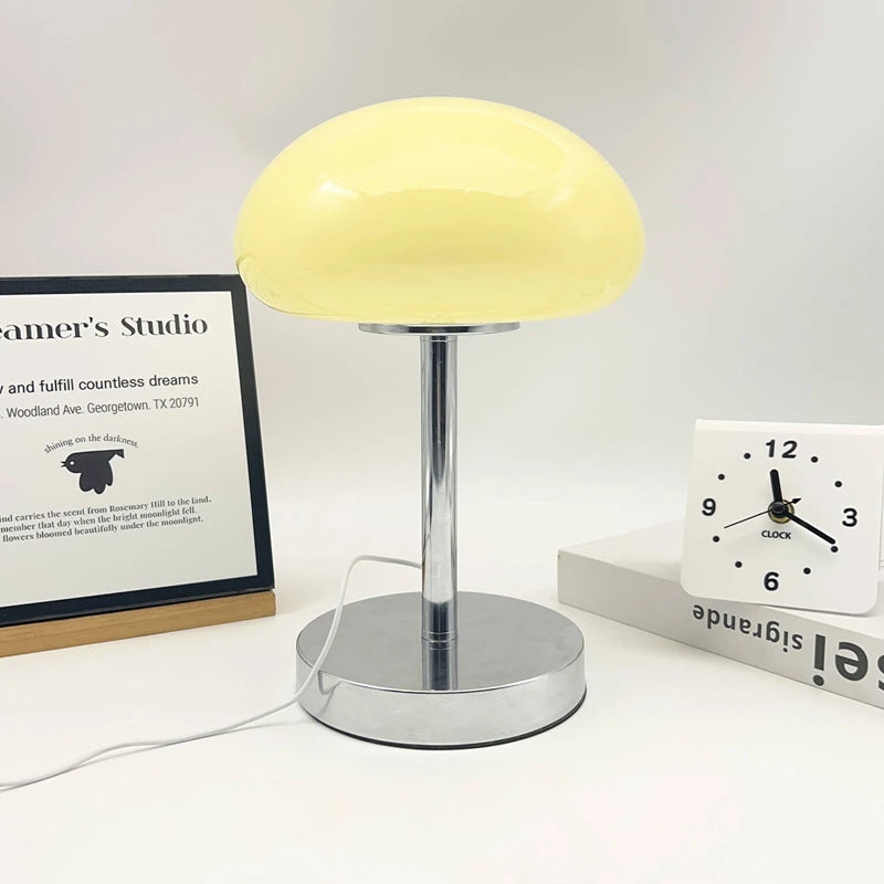 CAPSULA – Lampe de Table Dôme Ovale en Verre Murano